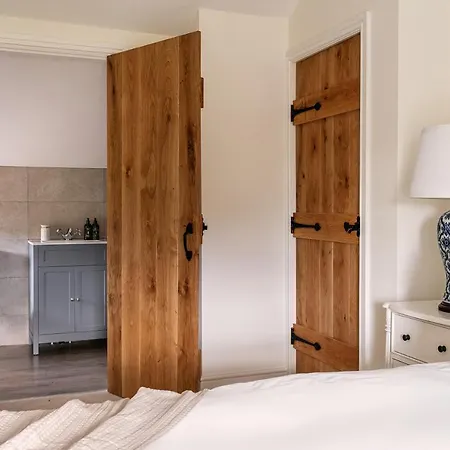 The Casterton Grange Estate *