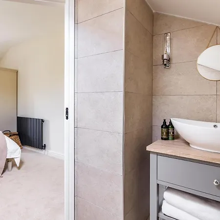 The Casterton Grange Estate