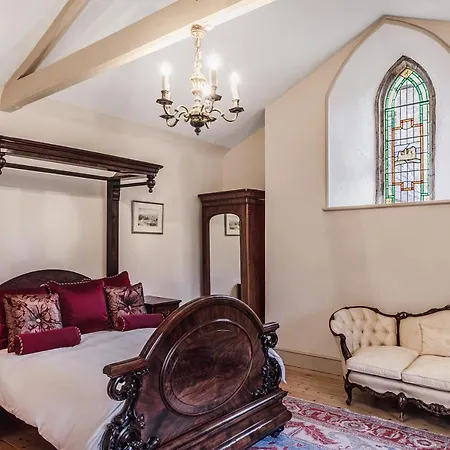 The Casterton Grange Estate *