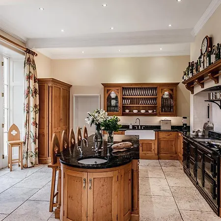 Semesterbostad The Casterton Grange Estate *